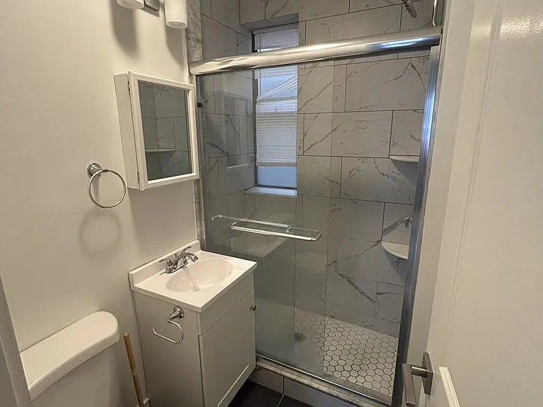 81 Park Dr #5 — Photo 8