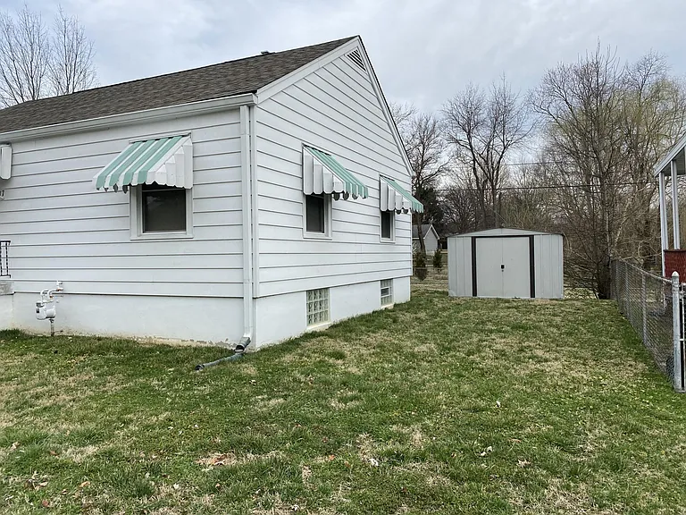 517 Spanish Ct — Photo 3