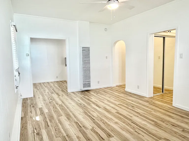 1184 N Madison Ave #107 — Photo 8