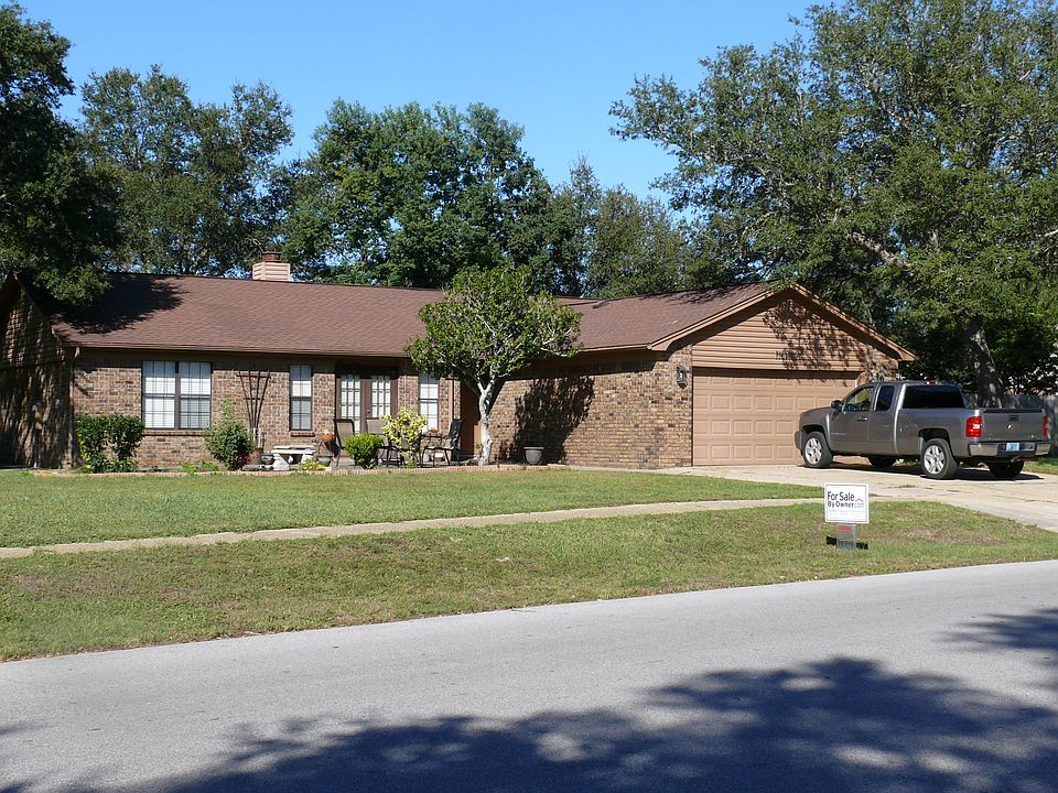 1161 Sanibel Lane