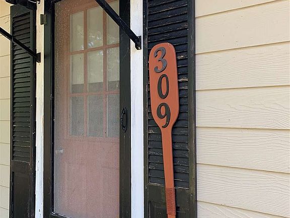 3rd image of 309 County Road 2781