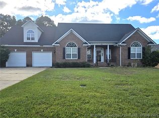 3941 Birkhoff Ln, Fayetteville, NC 28304
