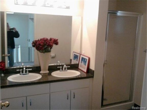 3rd image of 3284 Harbours Blvd #1