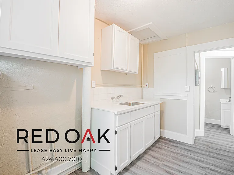 4724 3/4 S Main St #4724-3/4 — Photo 12