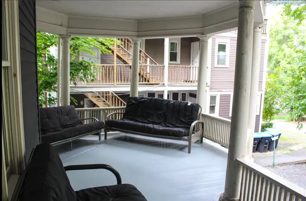 123 Highland Place - Whole house — Photo 2