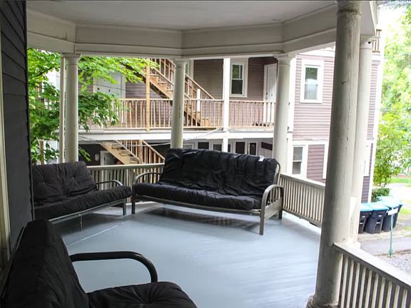 2nd image of 123 Highland Pl