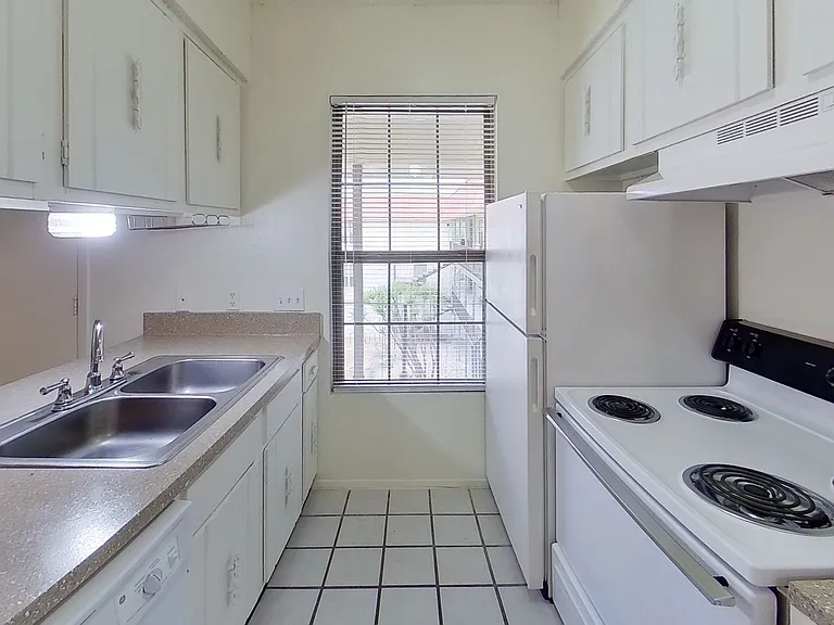 Su Casa — Photo 23