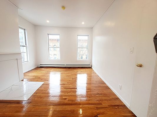 3rd image of 48 Driggs Ave #3B