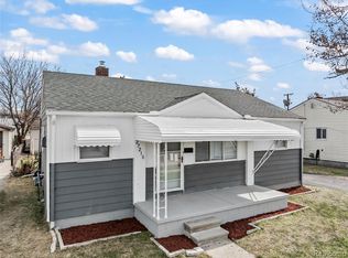 27210 Seyburn Ave, Warren, MI 48092