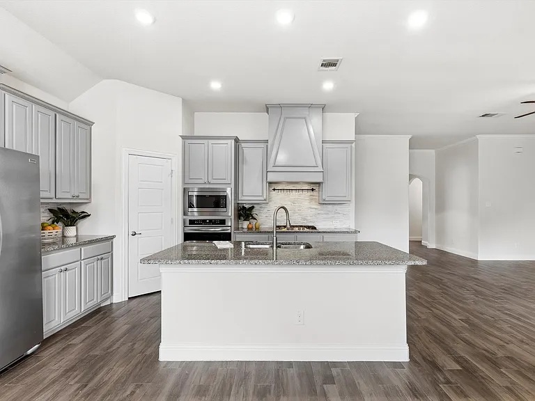3501 Chacon Creek Trl — Photo 25