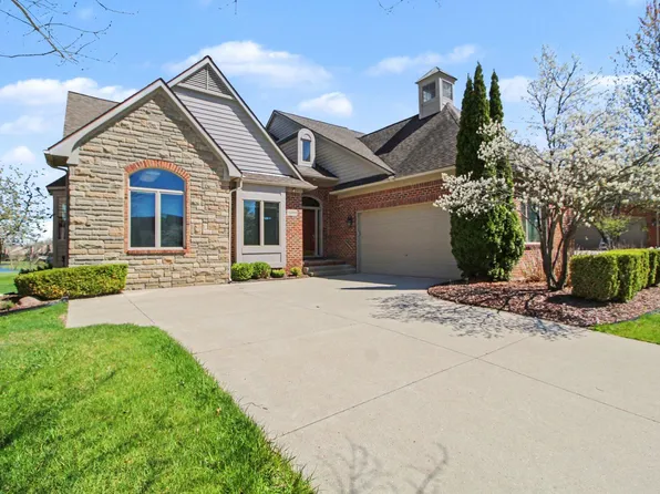5359 Pinnacle Ct, Ann Arbor, MI 48108