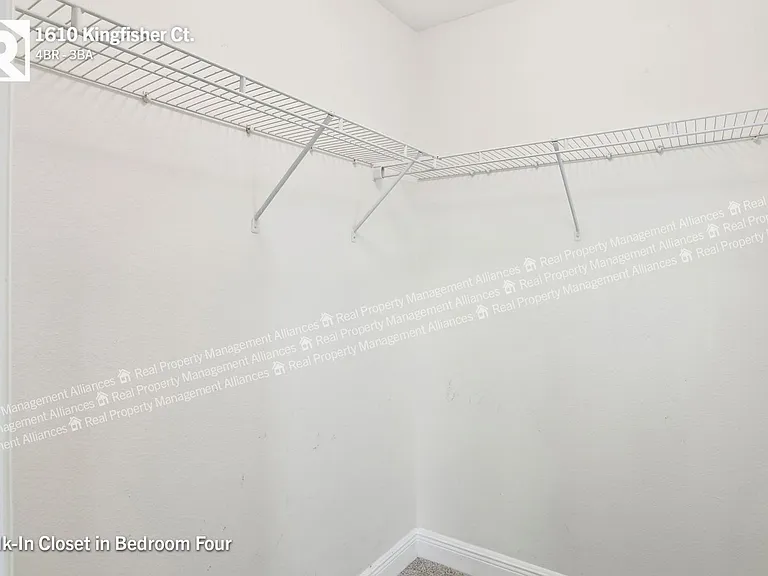 1610 Kingfisher Ct — Photo 24