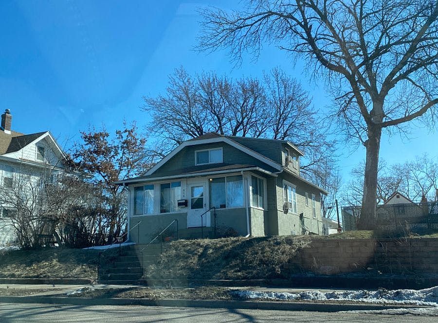1st image of 315 1st Ave S