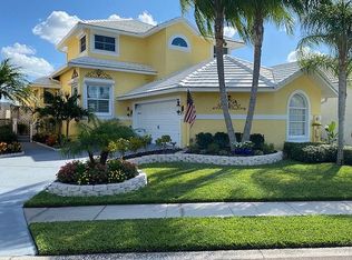844 Symphony Isles Blvd, Apollo Beach, FL 33572