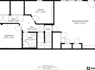 109 Round Hill Rd, Armonk, NY 10504