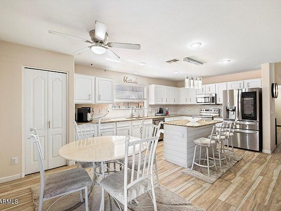5th image of 41728 W SUNLAND Drive