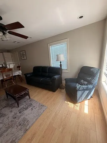 2436 Salmon St — Photo 4