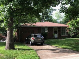 8315 Lonkar Dr, Saint Louis, MO