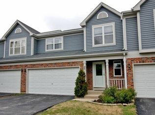 776 Whispering Oaks Ct, Palatine, IL 60074