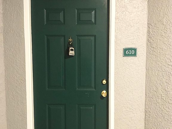 1 Bedroom, 1 Bath with 1-Car Garage