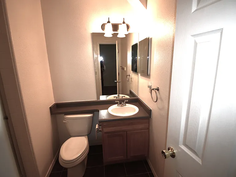 104 Vale St — Photo 39