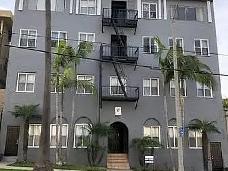 3621 S Pacific Ave — Photo 9