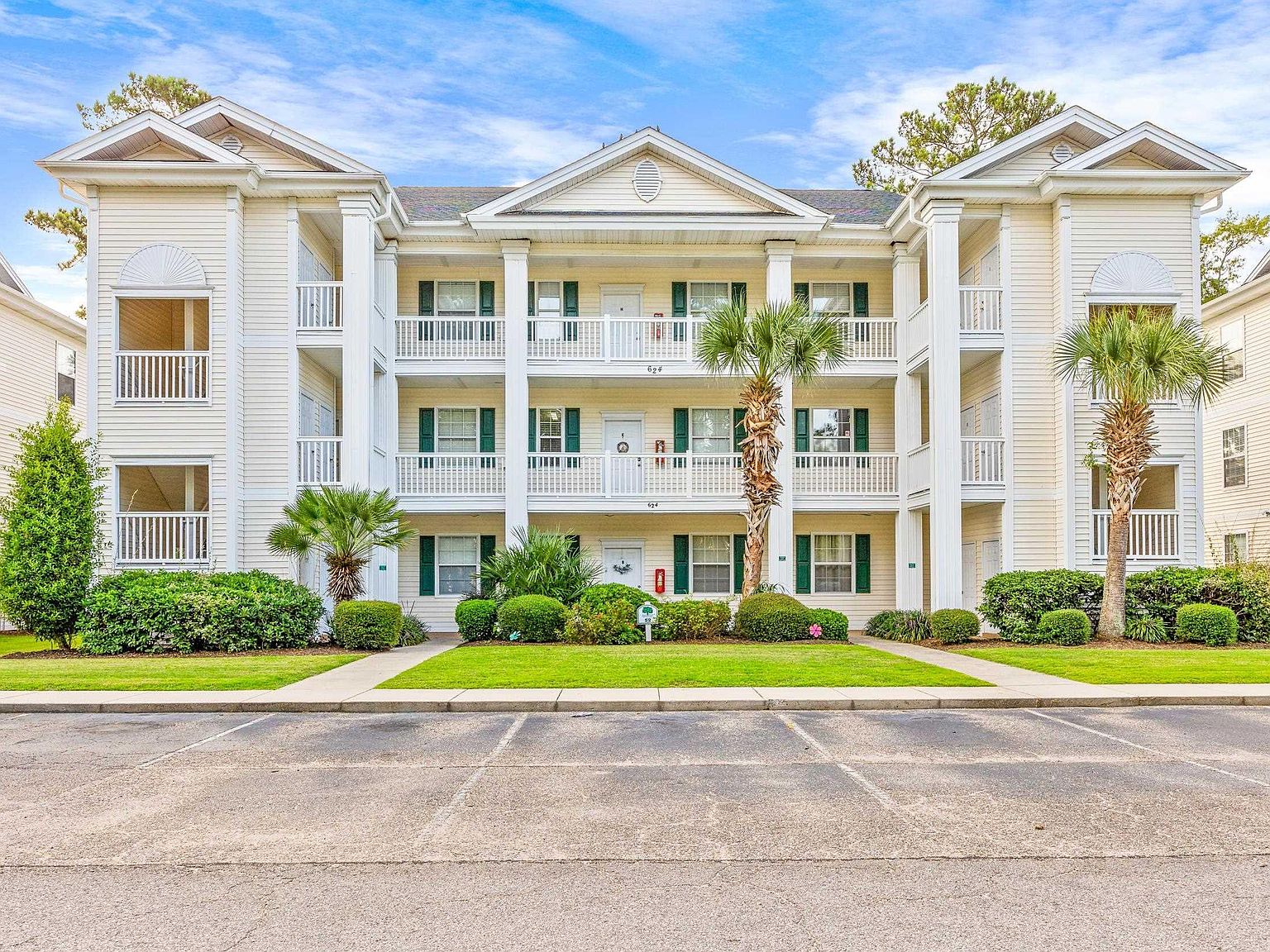 612 River Oaks Dr. #55D