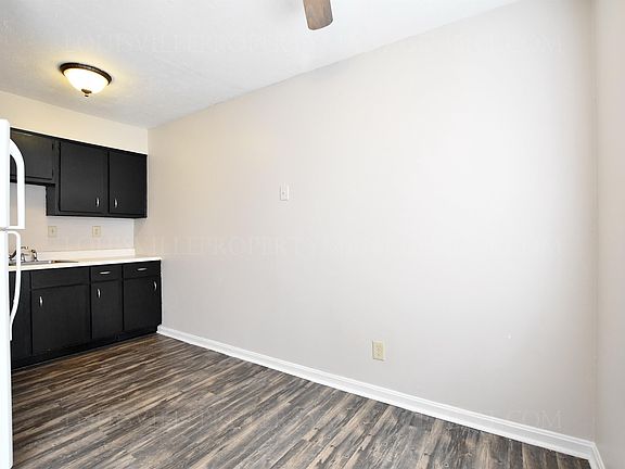 4th image of 4403 Kern Ct #2