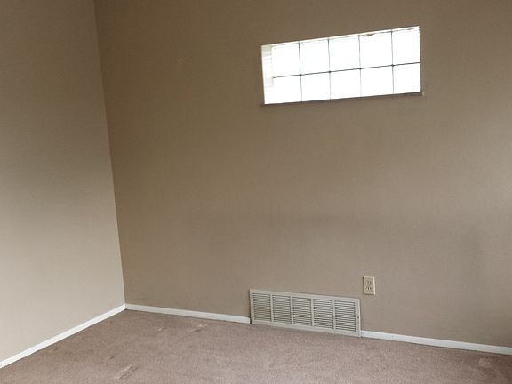 4th image of 510 Brown St