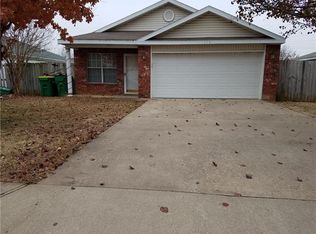 778 Locust St, Springdale, AR 72762