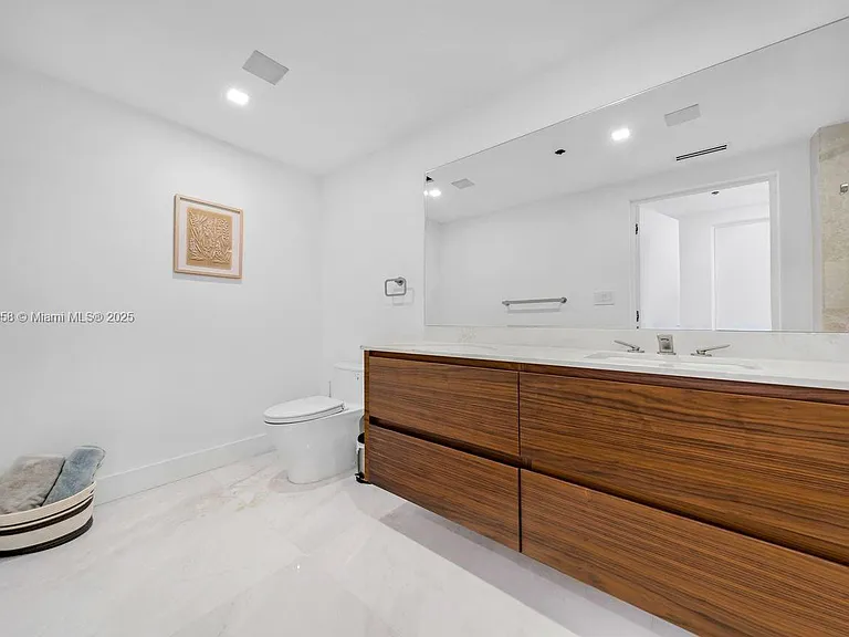 200 Biscayne Boulevard Way #1406 — Photo 20