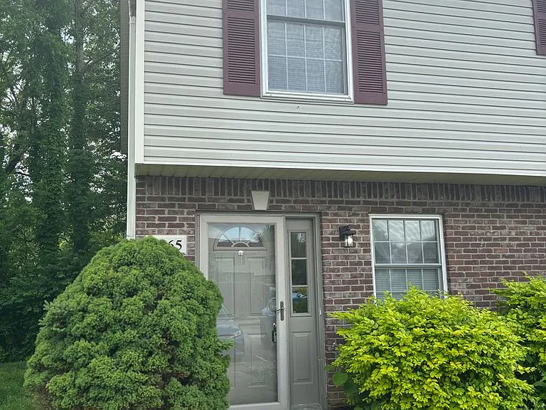 3465 S Oaklawn Cir — Photo 14