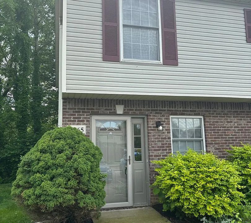 3465 S Oaklawn Cir