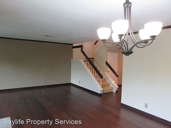 4th image of 22 Cherryton Ln