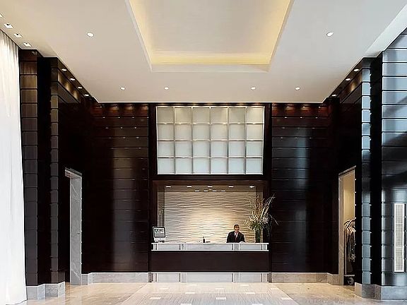 5th image of 100 Riverside Blvd APT 14J