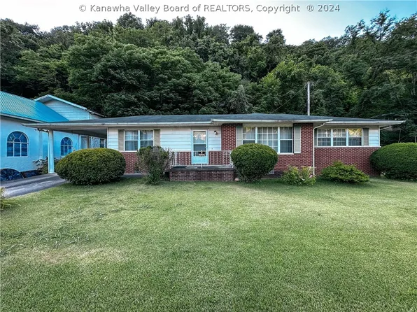 305 Main Ave, Logan, WV 25601