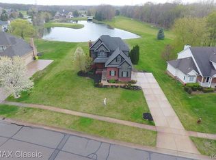 2308 Mayfair Dr, White Lake, MI