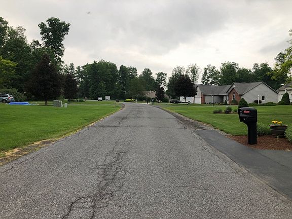 5th image of 151 Sylvan Heights Dr