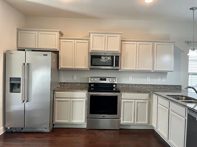 2022 Abbingdon Way — Photo 4