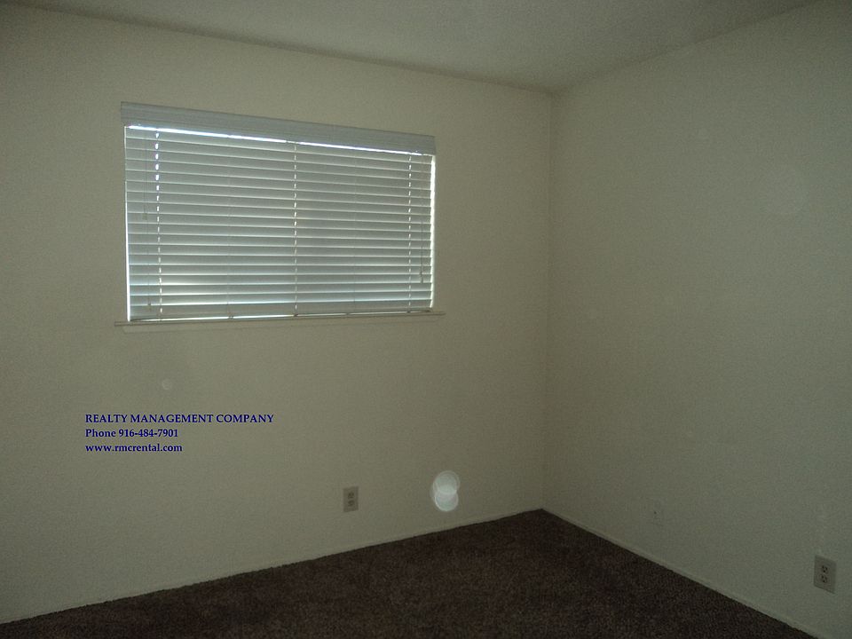 7434 Robmar Court - Listing pics (14)_12092024