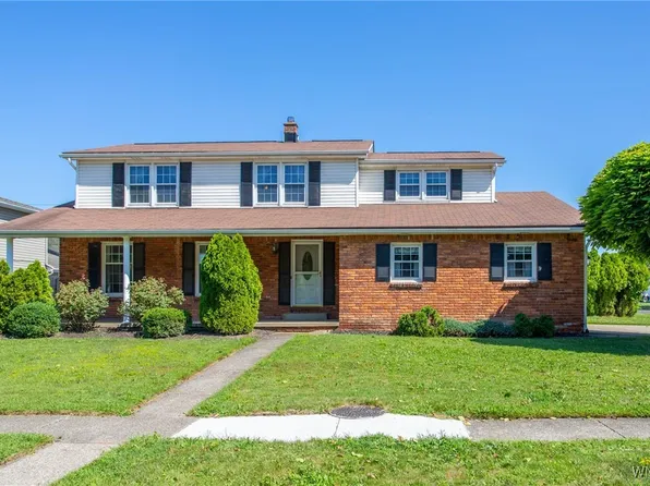 138 S Prince Dr, Depew, NY 14043