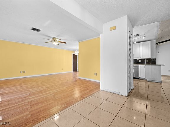 3rd image of 1026 SE 17th Ave