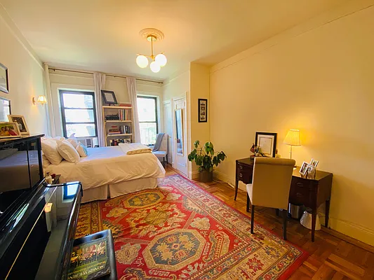 Rented by AJ Clarke | media 2