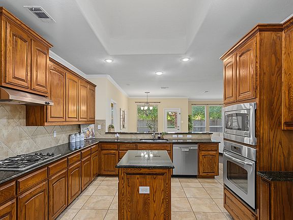 4th image of 7028 San Antonio Dr