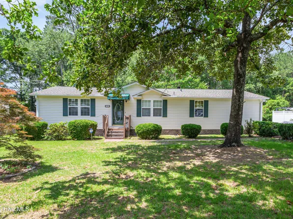 781 Carolina Street SW, Calabash, NC 28467