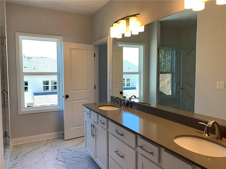 6025 Stella Dr — Photo 17