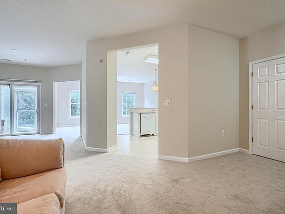 3rd image of 1701 Rich Way Unit B