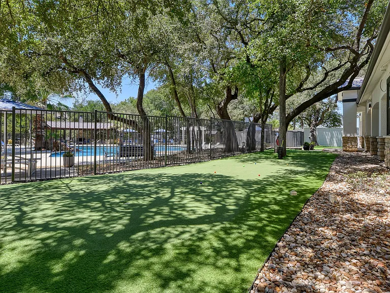 Judson Pointe — Photo 20