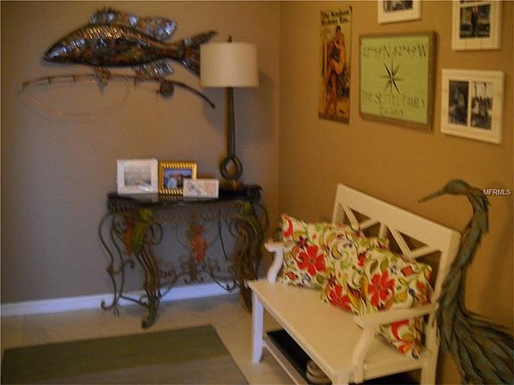 2nd image of 670 Island Way APT 401