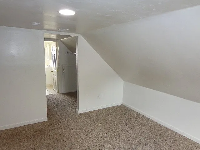 94 W 250 N — Photo 29